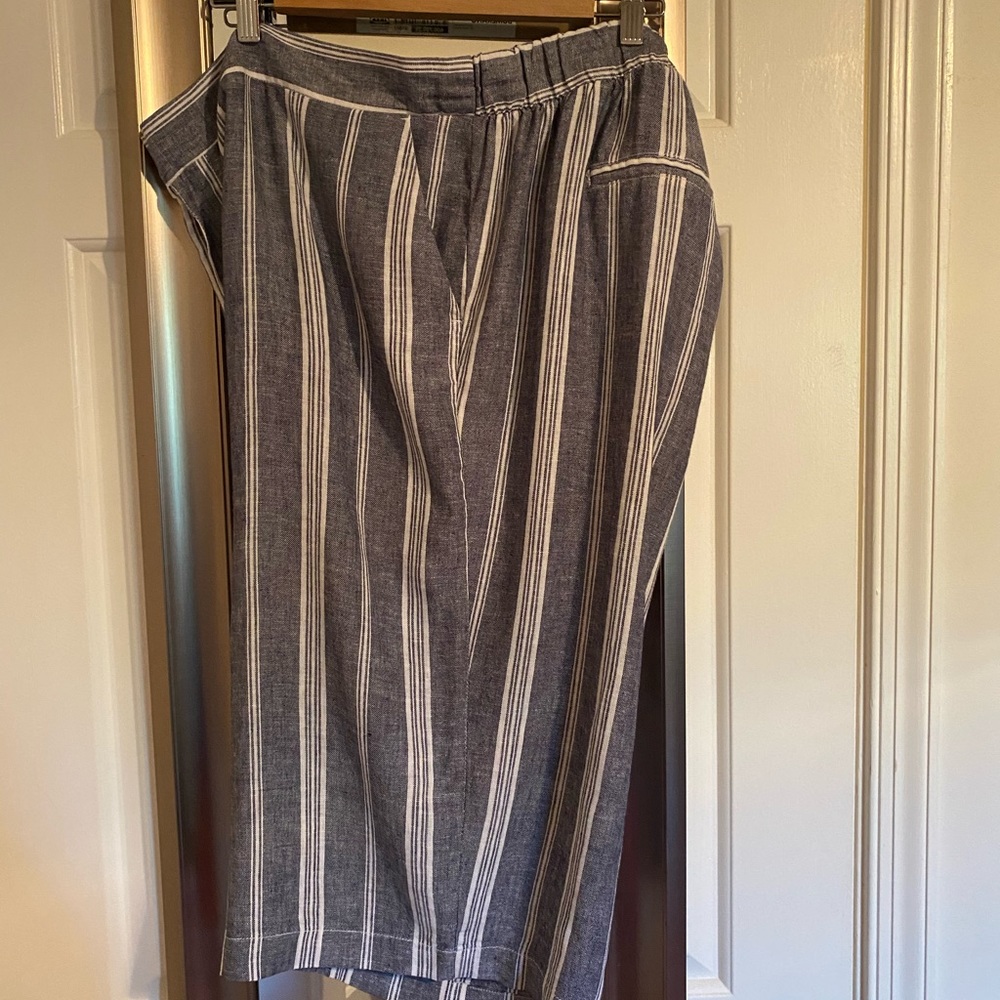 Old Navy; linen/cotton shorts